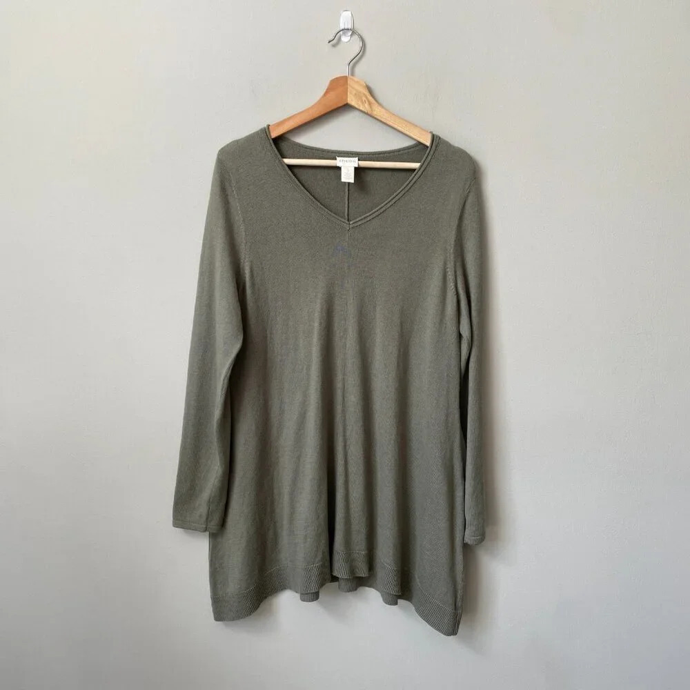 Chico's Womens Size 1 V-Neck Long Sleeve Silk Knit Pullover Casual Sweater Green - Picture 2 of 15